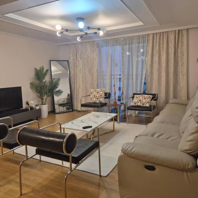 Jtn Homestay Room Rent Only Suwon Exteriör bild